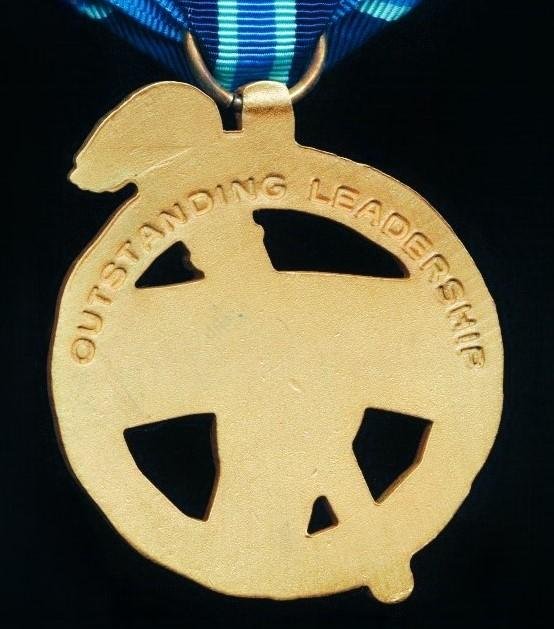 United States: National Aeronautics and Space Administration (N.A.S.A.). Outstanding Leadership Medal — image 4