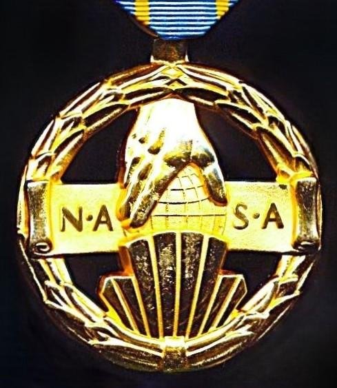 United States: National Aeronautics and Space Administration (N.A.S.A.). Exceptional Technology Achievement Medal — image 2