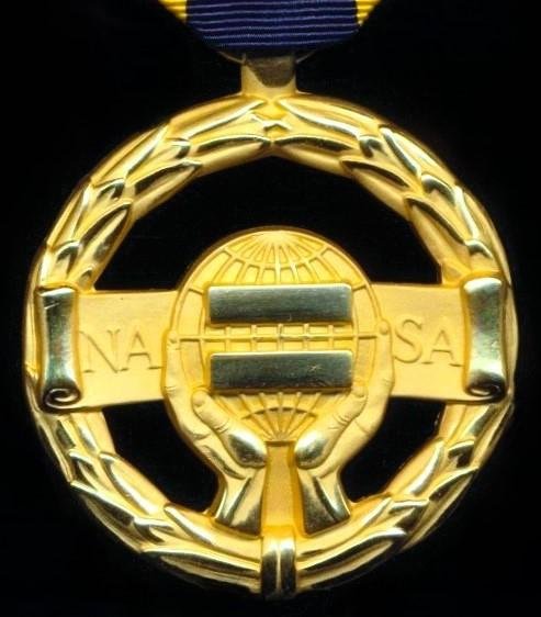United States: National Aeronautics and Space Administration (N.A.S.A.). Equal Employment Opportunity Medal. Circa 1990-2025 — image 2