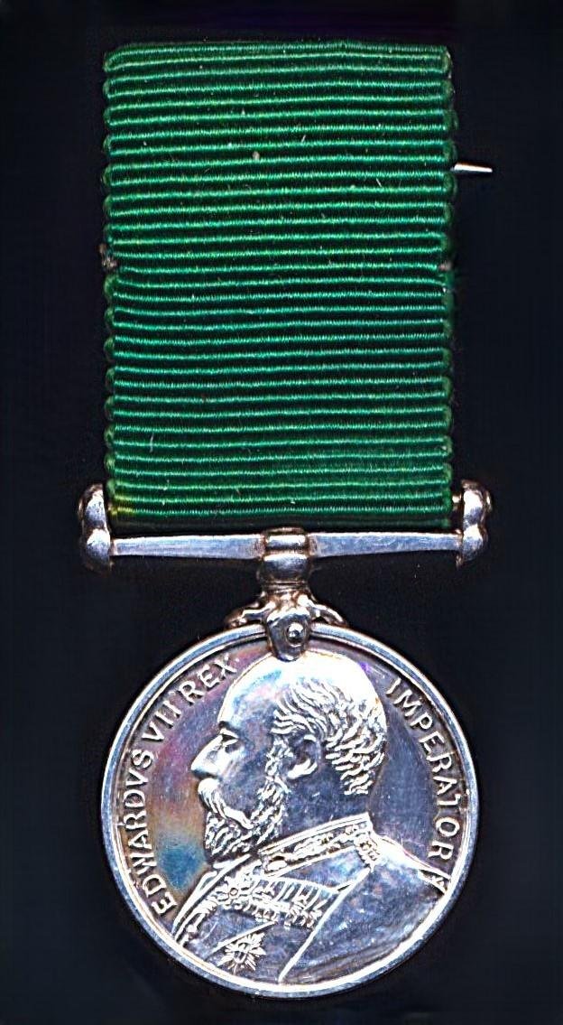 Miniature Volunteer Force Long Service Medal EDVII issue. As awarded to United Kingdom volunteers — image 3