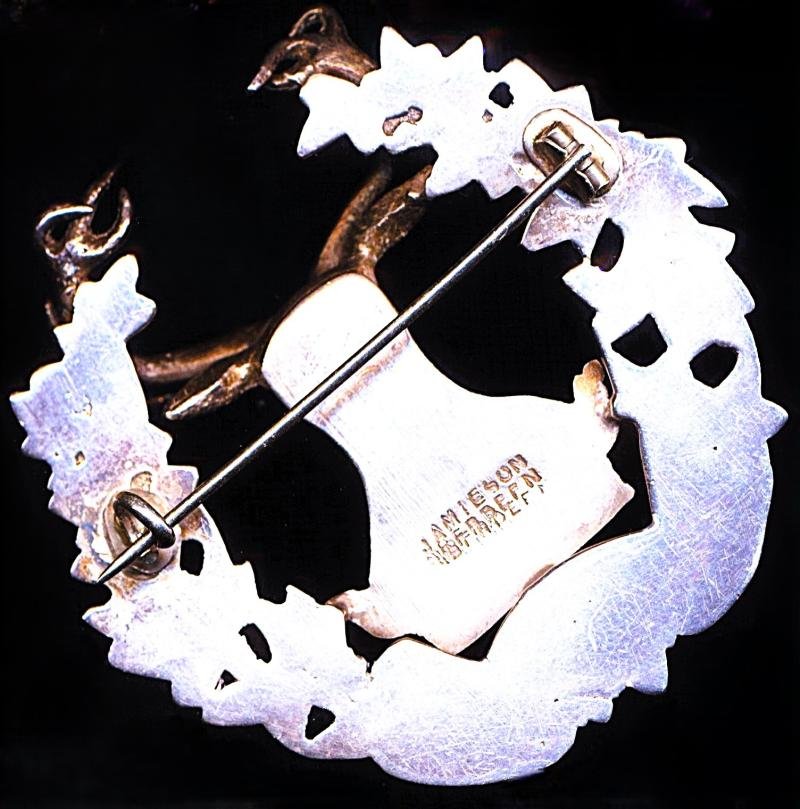 British Army: Gordon Highlanders. Officers Glengarry Badge. Silver (no British H/M) with makers/retailers marks circa 1899-1933 — image 2