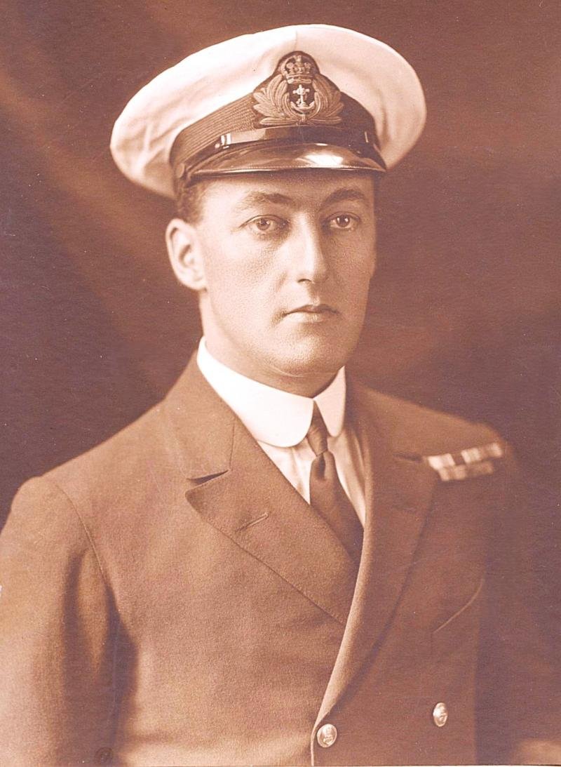 A Naval Captain who was present at the Delhi Durbar, Decorated for Gallipoli, evacuated the Lt-Governors of Jersey & Guernsey 1940 and served 1939-45 group of 10: Captain Hugh Salvin Bowlby, Royal Navy — image 3
