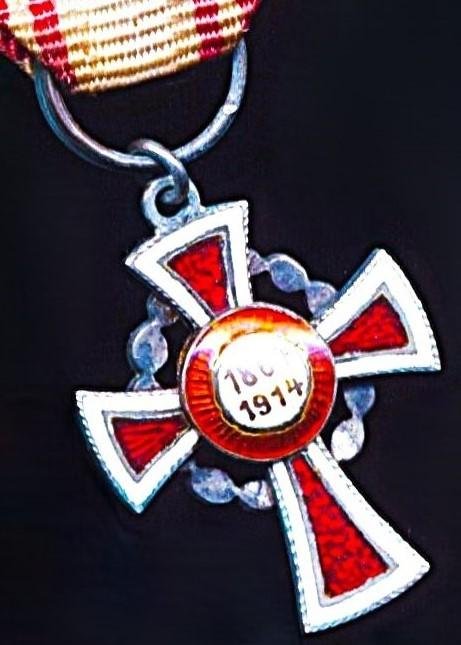 Austria (Imperial): The Decoration for Services to the Red Cross.2nd Class with 'War Decoration' 1914-18. Miniature medal — image 4