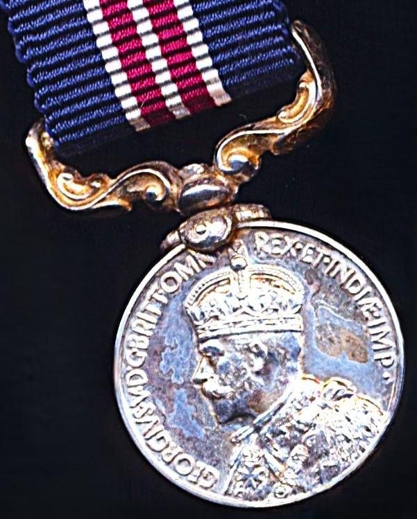 United Kingdom: Military Medal (M.M.). GV issue. 2st Type 'Crowned Head' (circa 1931-37) — image 2