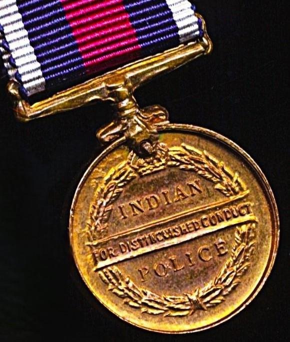 British India: Indian Police Medal. GV issue. 'For Distinguished Conduct' (circa 1932-1936) — image 4