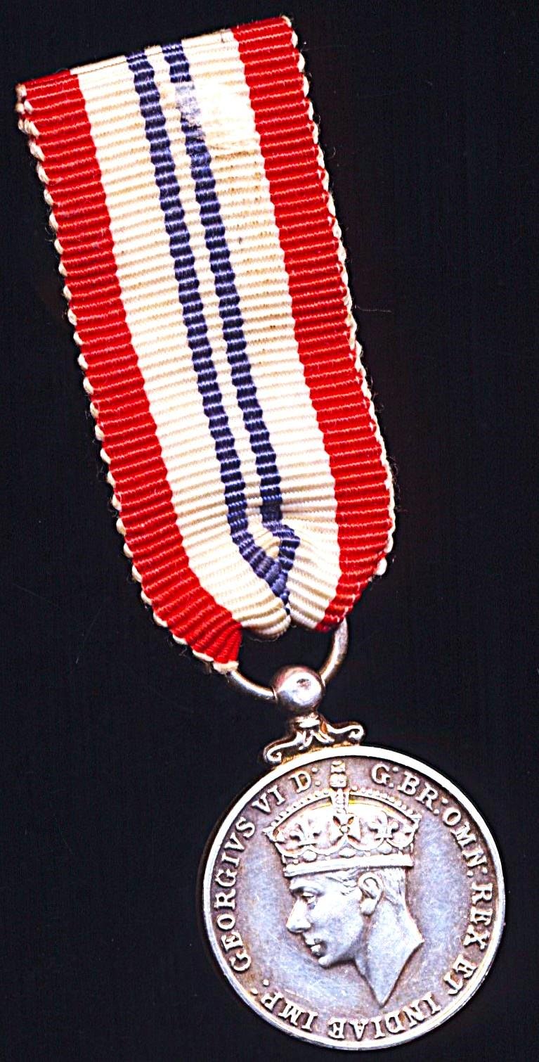 United Kingdom: The King's Medal for Courage in the Cause of Freedom. Instituted 1945 — image 3