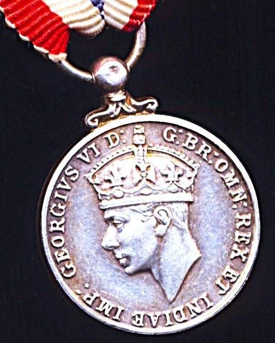 United Kingdom: The King's Medal for Courage in the Cause of Freedom. Instituted 1945 — image 4