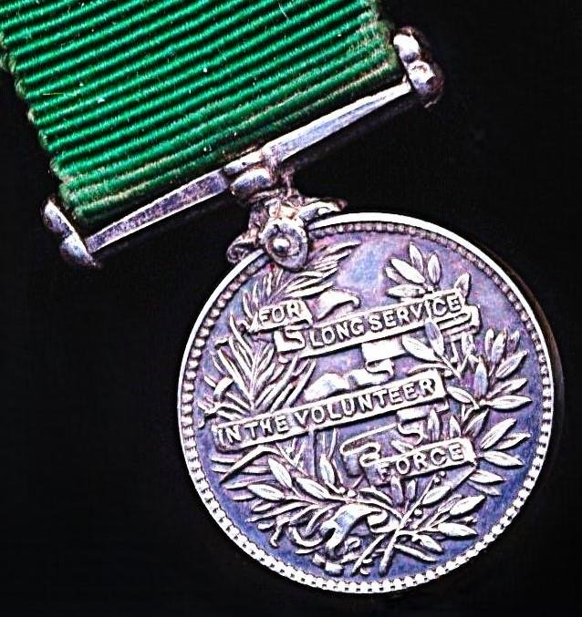 United Kingdom: Volunteer Force Long Service Medal. Queen Victoria issue. As awarded to United Kingdom volunteers. Miniature Medal — image 4
