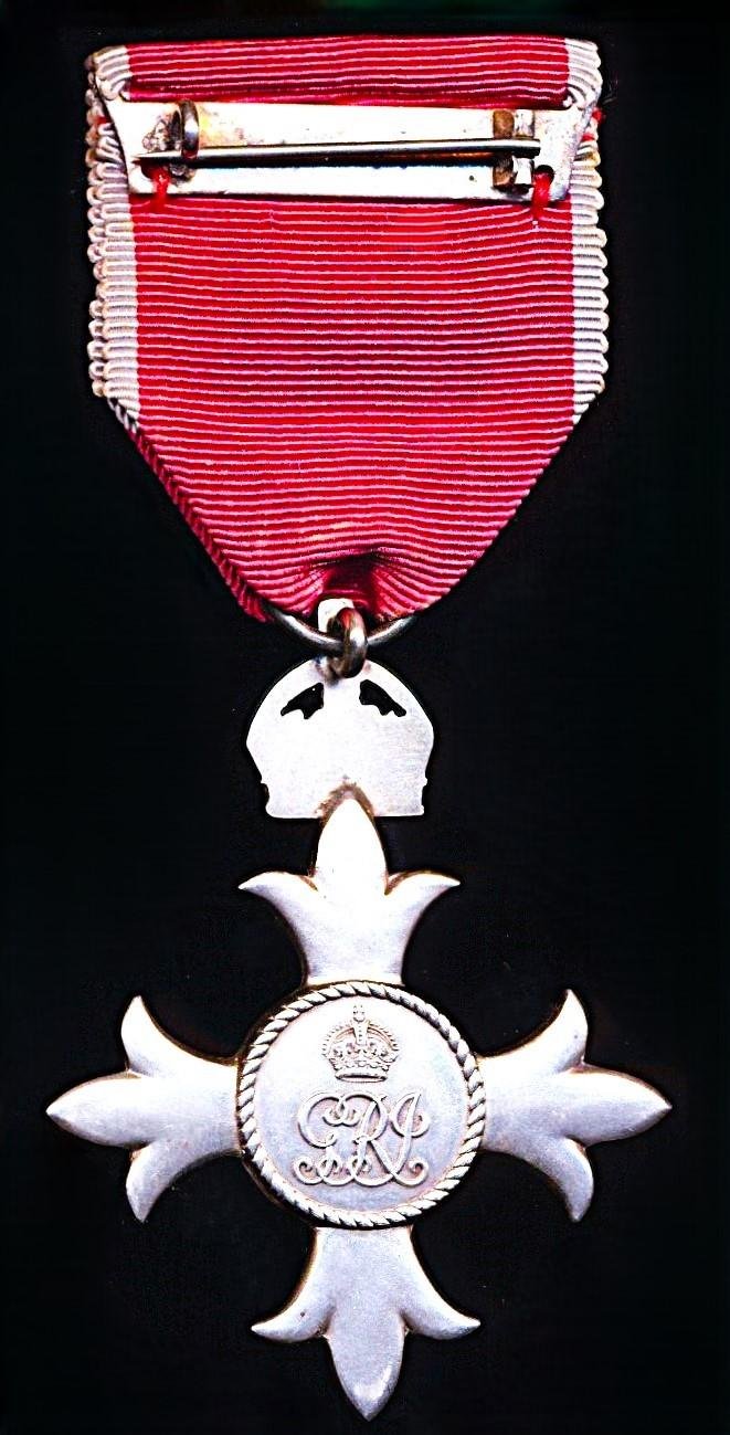 Member of the Order of the British Empire (Civil Division). M.B.E. 2nd type breast badge, with silvered 'Oakleaves' emblem for Gallantry on riband — image 4