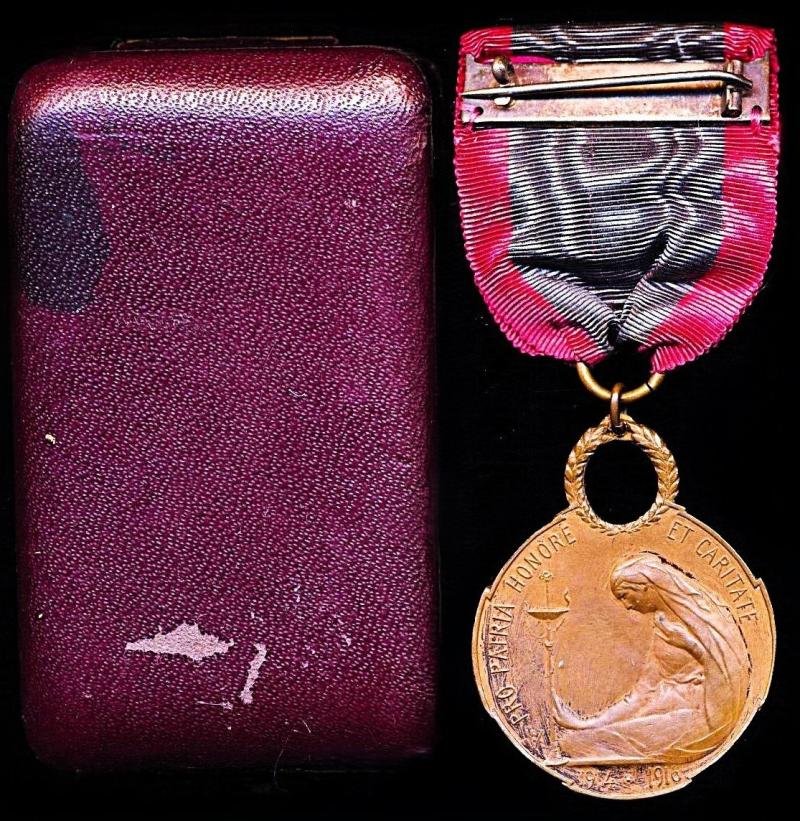 Belgium: Queen Elisabeth Medal 1914-1919 (Medaille de la reine Elisabeth / Koningin Elisabeth Medaille) — image 3