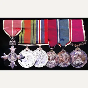 An Officer's 'Extraordinary' group of 6 medals spanning '46 Years …