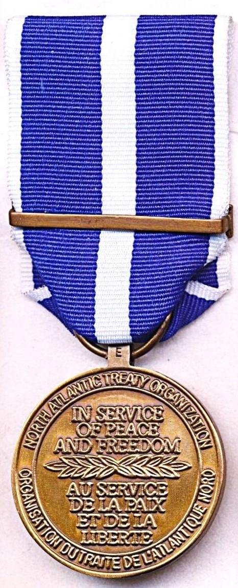 North Atlantic Treaty Organisation (NATO ): NATO Medal for the Former Yugoslavia. With clasp 'Kosovo' — image 4