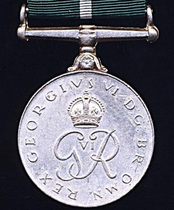 Pakistan (Dominion): Independence Medal 1947 (6251609 Hav Fida Hussain P. Sigs.) — image 2