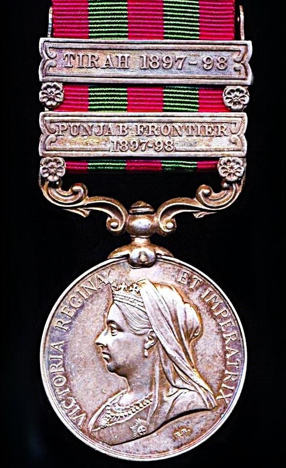 India General Service Medal 1895-1902. Silver. Victorian issue with 2 x clasps 'Punjab Frontier 1897-98' & 'Tirah 1897-98' (3556. Pte R. Thorne. 1st Bn Som: Lt Infy:) — image 3
