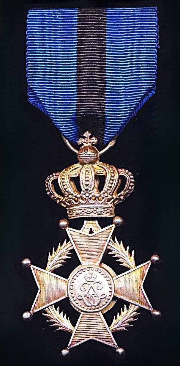 Belgium: Order of Leopold II (Ordre de Leopold II, / Orde van Leopold II). 5th Class 'Knight'. Uni-lingual 'French language obverse legend (1908-1951).With silvered 'Palm' emblem with 'L' cypher — image 4