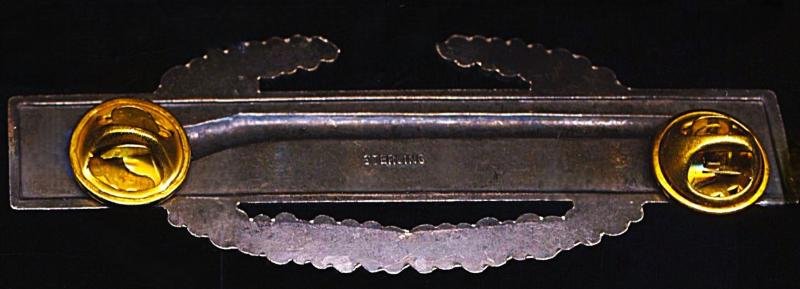United States Army: Combat Infantryman Badge (CIB). Sterling silver marked Second World War issue 1944-45 — image 4