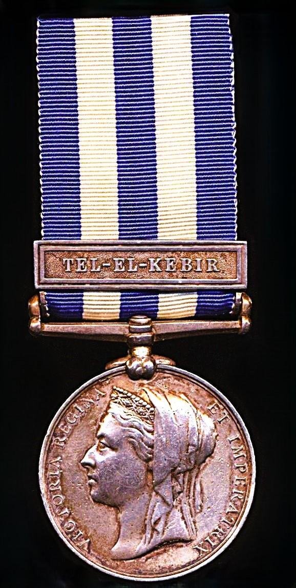 Egypt & Sudan Medal 1882-1888. With clasp 'Tel-el-Kebir' (1028 Pte. C. Compton. 1/R. Ir: Fus:) — image 3