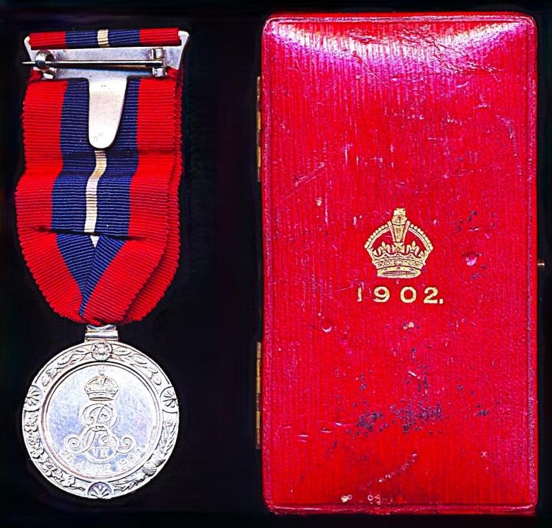 Coronation Medal 1902. Mayor's & Provost's issue. In case of issue — image 3