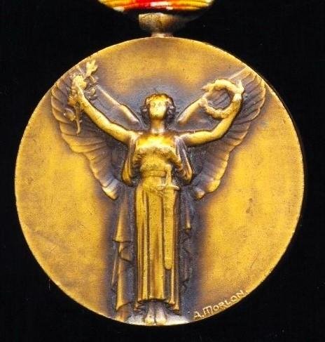 France: Interallied Victory Medal (Medaille Inter-Alliee De La Victorie 1918). First model by Morlon — image 2