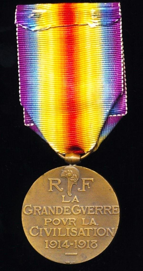 France: Interallied Victory Medal (Medaille Inter-Alliee De La Victorie 1918). First model by Morlon — image 3
