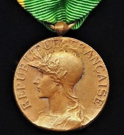 France: Volunteers Service Medal (Medaille d'Engage Volontaire avec 'Engage Volontaire'). With clasp (agrafe) 'Engage Volontaire' — image 2
