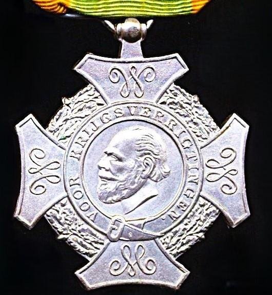 Netherlands Expeditions Cross (Expeditie-Kruis). 2nd Type Portrait Obverse. With 2 x clasps (or 'Gespen'). 'Atjeh 1873-1896' & 'Korintji 1903' — image 2