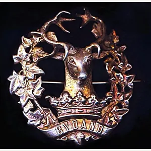 Gordon Highlanders: Officers Glengarry / Bonnet cap badge. Silver (makers …