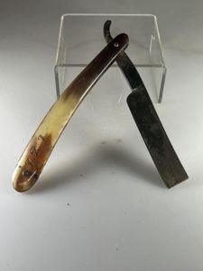 WW1 British Army, 'Issue', Cutthroat Razor.