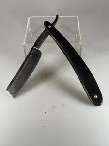 WW1 / WW2 Era, 'Private Purchase', Cutthroat Razor.