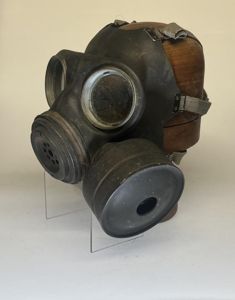 WW2 British, Issue, 'L2', Light Pattern Anti-Gas Respirator, 1943.