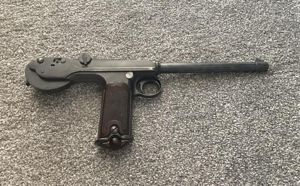 C-93 Borchardt Pisol
