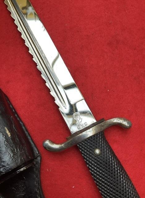 German saw back fire bayonet. — image 4