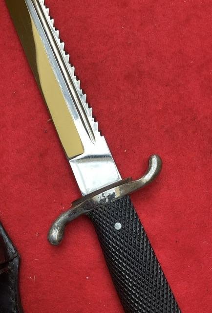 German saw back fire bayonet. — image 5