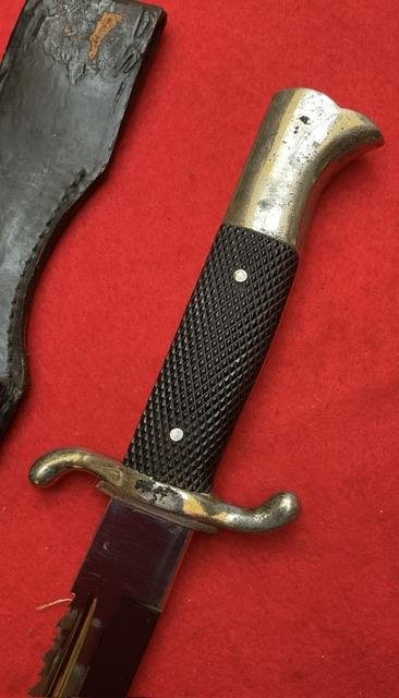 German saw back fire bayonet. — image 9