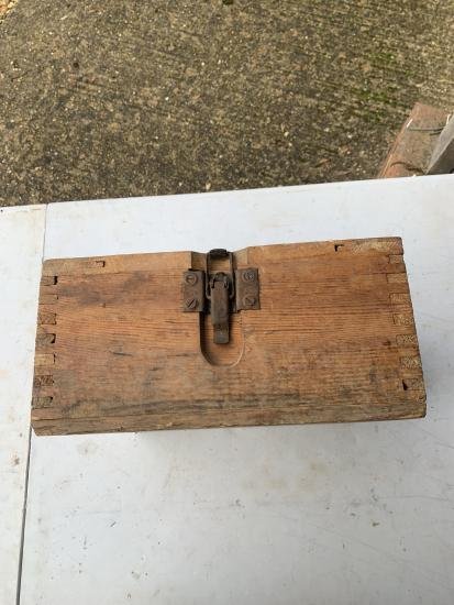 WW2 German Pistol Ammunition Crate — image 3