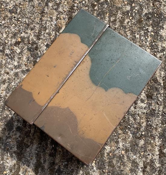 Camo MG13 magazine box complete — image 5