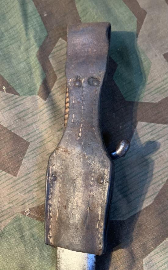 WW1 German G98 Mauser Bayonet with frog — image 3