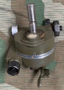 WW2 German SF14 Binoculars Bearing Circle Mount