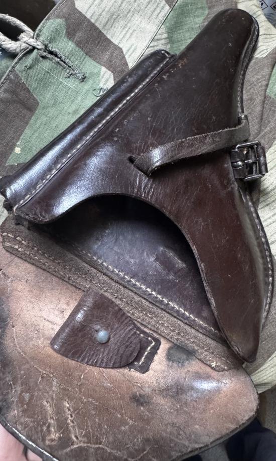 WW2 German P08 Luger Hardshell Leather Holster — image 4