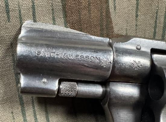 Deactivated.38 Smith&Wesson Snub nose — image 2