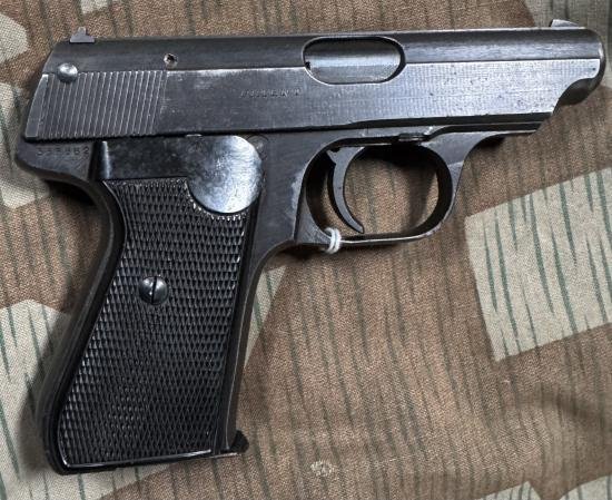 Deactivated WW2 German Sauer 38 Pistol — image 4