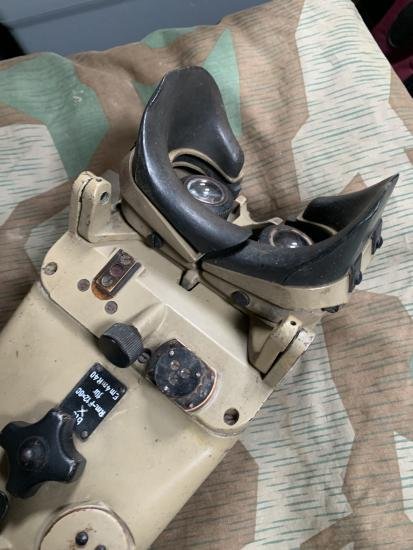 4-metre Rangefinder Flak 12x60 Binoculars — image 3