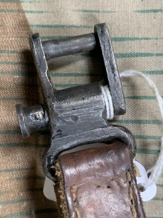 Rare Un-issued MG34/42 Leather Sling — image 4