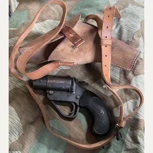 Deactivated WW2 British 1'' Flare Pistol