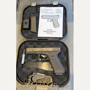 Deactivated Glock 17