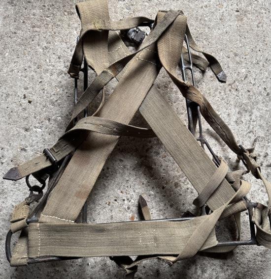 MG34/42 Tragegestell 43 Ammo can backpack — image 3