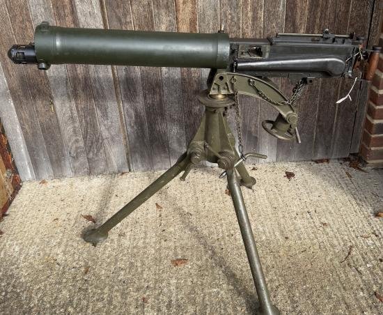 Deactivated WW2 Vickers Gun — image 4