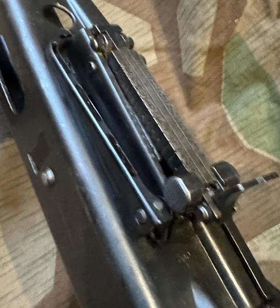 Extremely rare 1st Pattern MG42 dated 1942 — image 7