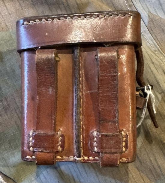 WW2 German MG34/42 Leather Battery Box — image 4