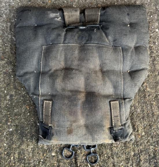 WW2 German 8cm Mortar Base Plate Carry Pack — image 4